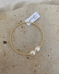 Zelia bangle- double pearl