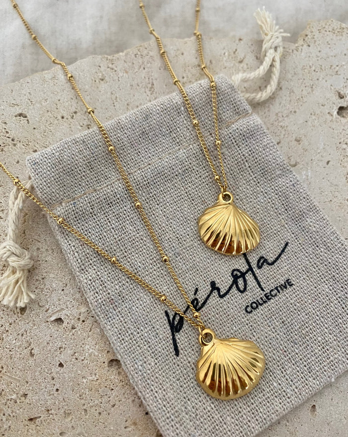 Gold shell necklace